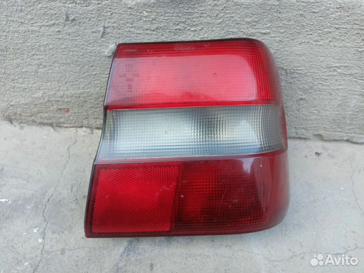 Задний фонарь правый внешний Volvo S70