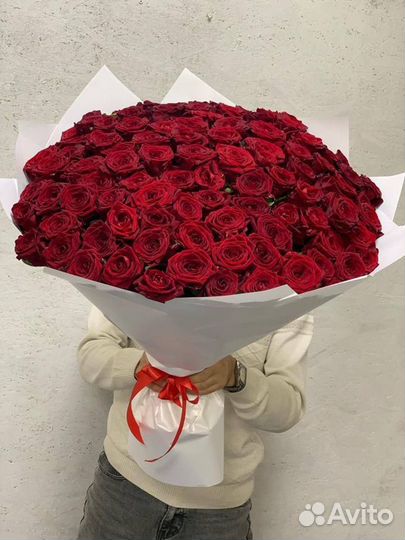 Розы красные букет цветов доставка