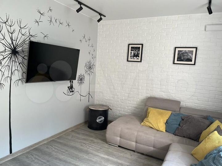 2-к. квартира, 58,2 м², 2/3 эт.