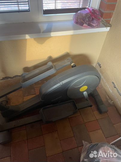 Эллиптический тренажер torneo