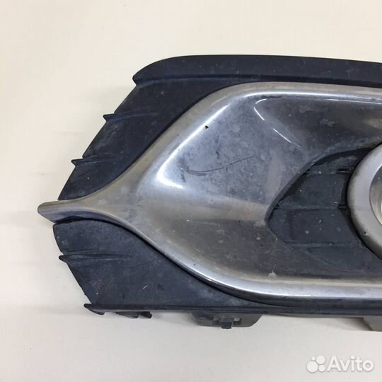 Рамка противотуманной фары левой Renault Logan 2 2