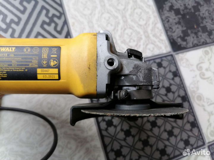 Болгарка dewalt DWE4115-KS