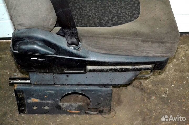 Пассажирское сиденье, одиночное DAF XF105 (01.05)