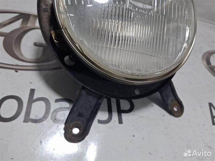 Фара передняя Nissan Safari vrgy60 TD42 1990