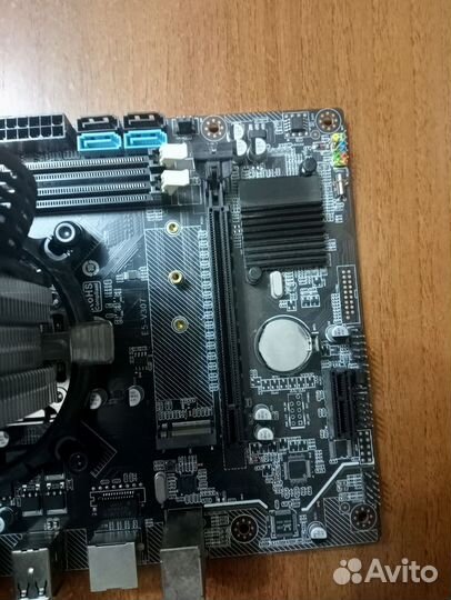 Материнская плата с куллером LGA1356