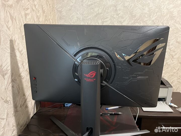 Продается монитор asus Rog Strix