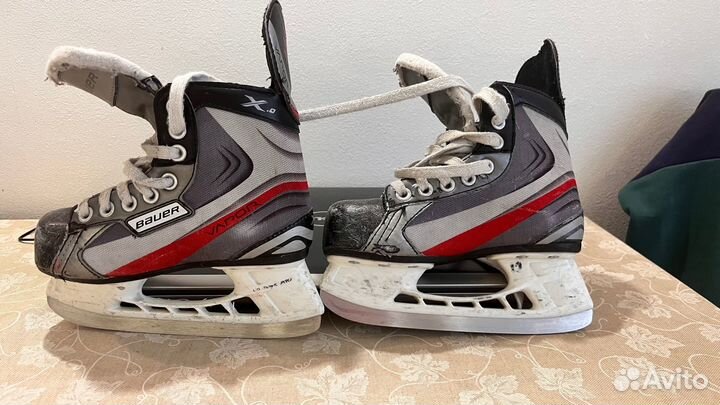 Детские хоккейные коньки bauer vapor