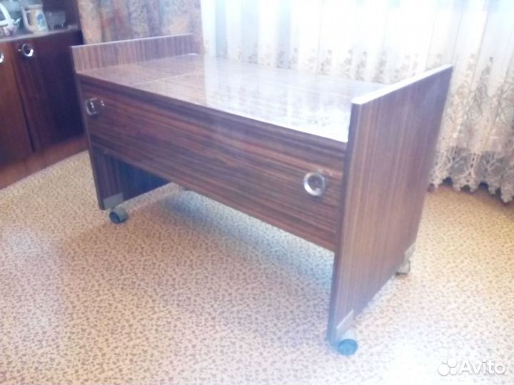 Тумба под телевизор (ретро)