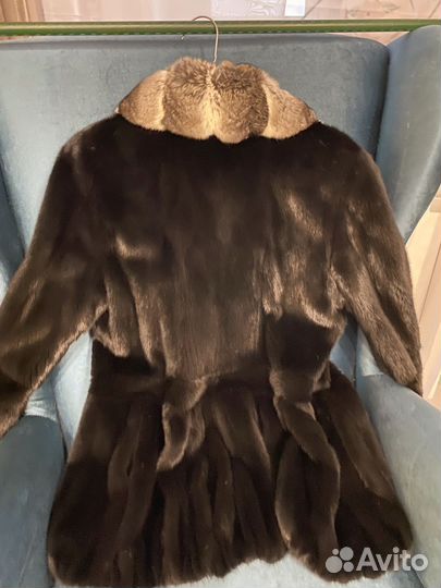 Шуба норковая с воротником из шиншиллы