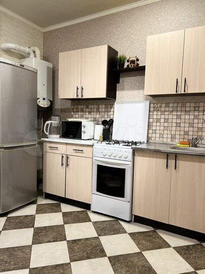 1-к. квартира, 38 м², 2/10 эт.