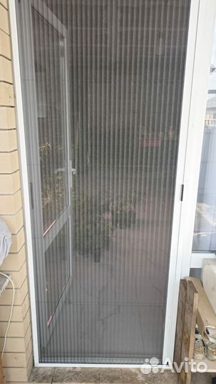 Сетка на двери