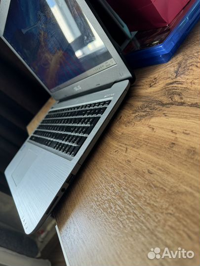 Игровой ультрабук i5 /Nvidia - 2GB/8GB RAM/SSD