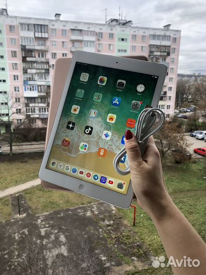 iPad Air 32гб sim/LTE