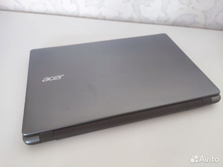 Быстрый, стильный ноутбук Acer e5-571 SSD