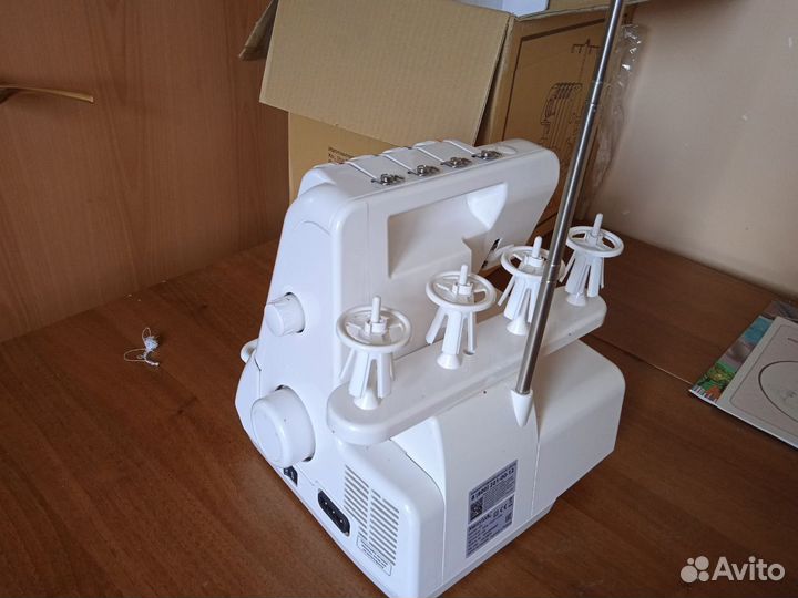 Оверлок Marrylock 005