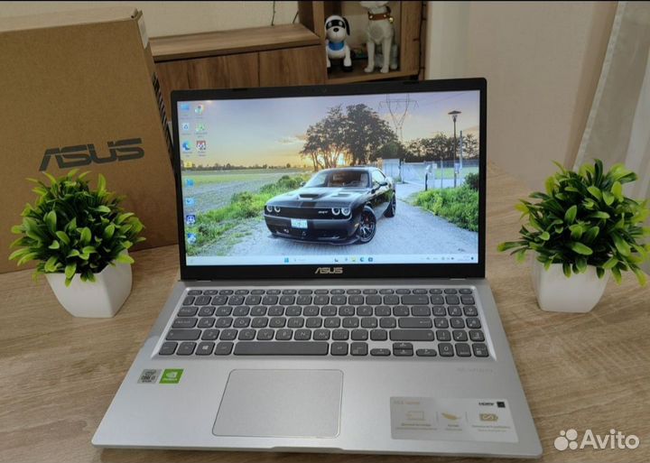 Игровой Новый asus core i3-10 Gen/NvidiaMX/SSD256