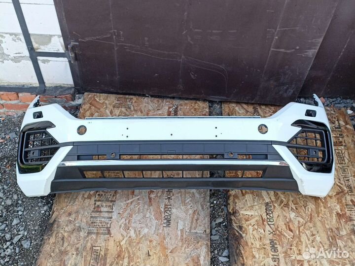 Бампер передний Volkswagen Touareg 3 CR7 2018-Н.В