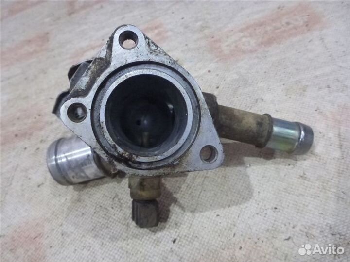 Фланец системы охлаждения Hyundai Solaris RB G4FA