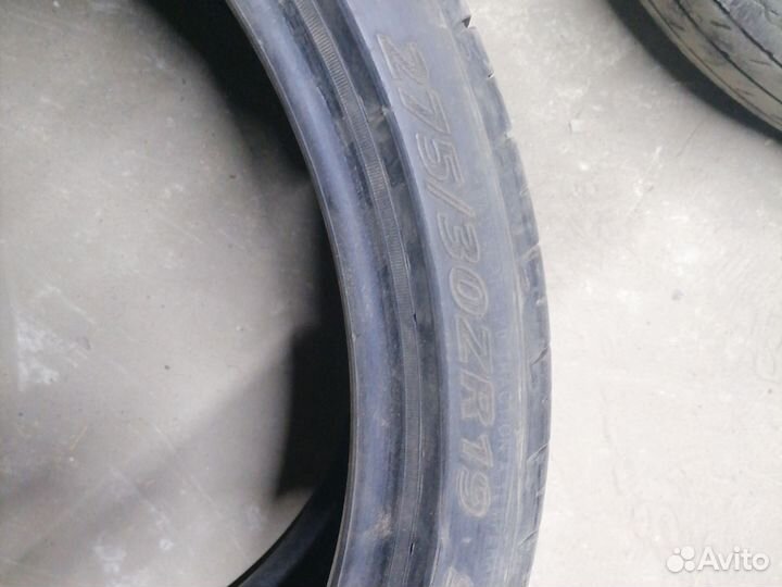 Zeta Alventi 275/30 R19