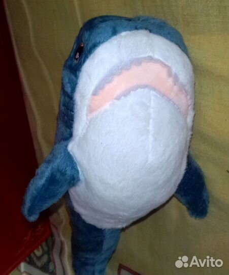Новая плюшевая игрушка акула