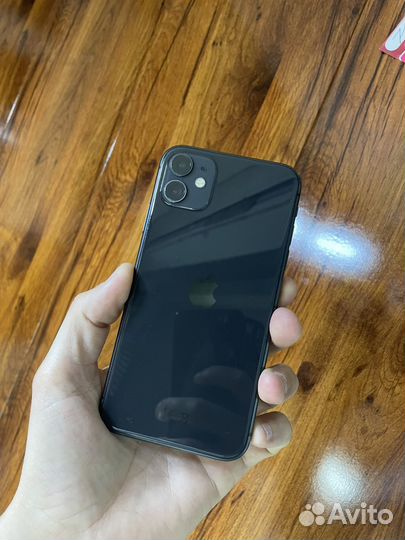 iPhone 11, 64 ГБ