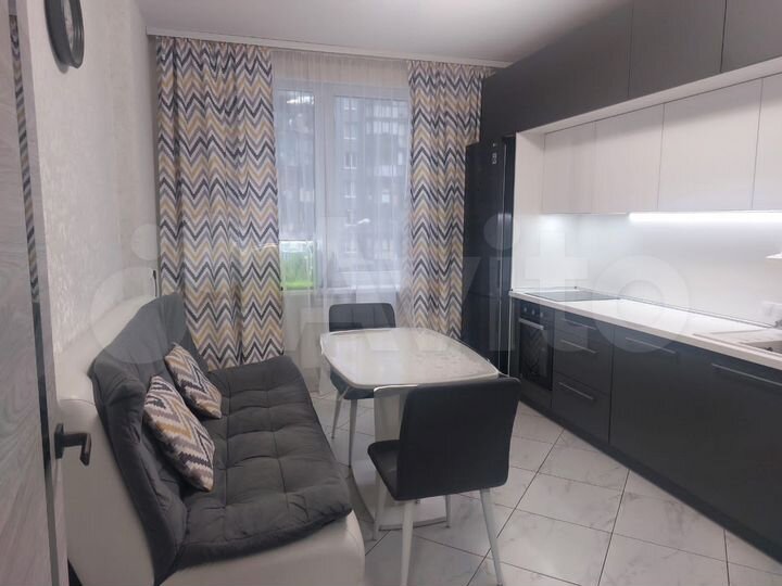 2-к. квартира, 67 м², 3/23 эт.