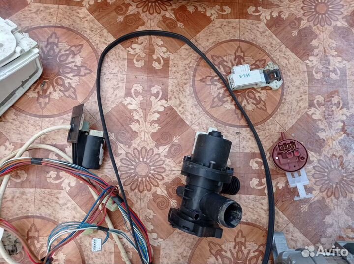 Запчасти стиральной машины indesit