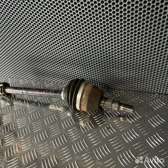 Полуось (привод в сборе) Opel Astra