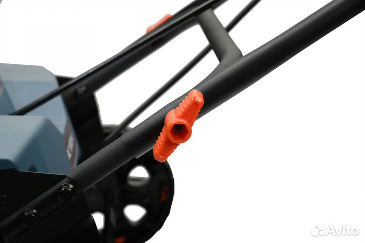 Снегоуборщик электрический senix STE18-M-EU