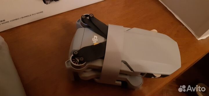 Квадрокоптер dji mini 2 se fly more combo
