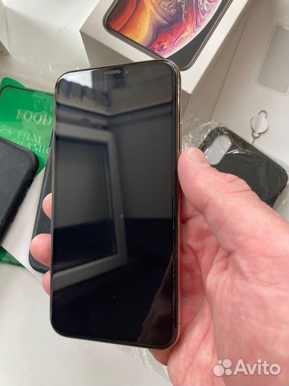 iPhone Xs, 64 ГБ