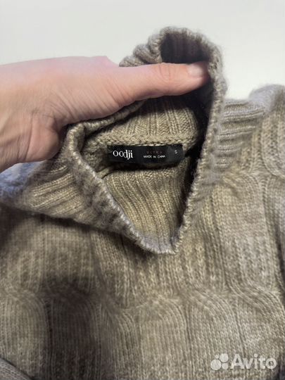 Свитер женский