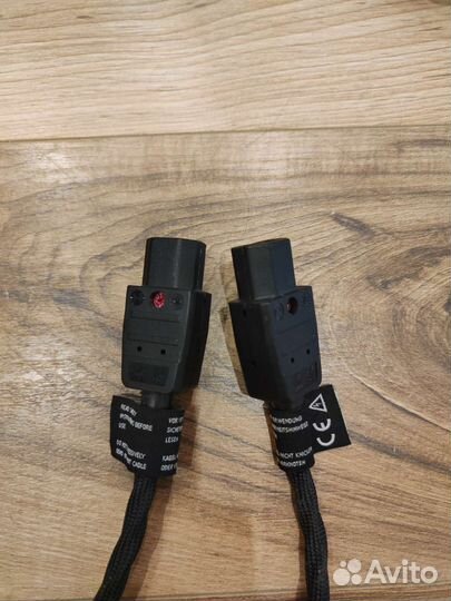 Сетевой кабель Vovox initio power 1,8 м high end