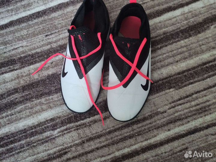 Сороконожки nike phantom 36 размер