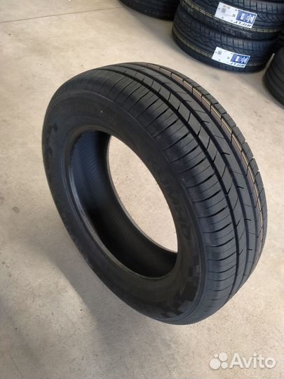 Kumho Ecsta HS52 185/60 R14 82H