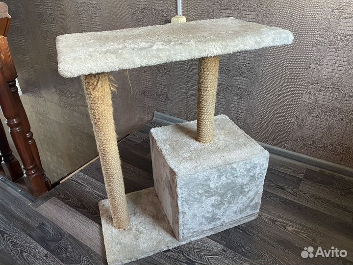 Домик для кота с когтеточкой