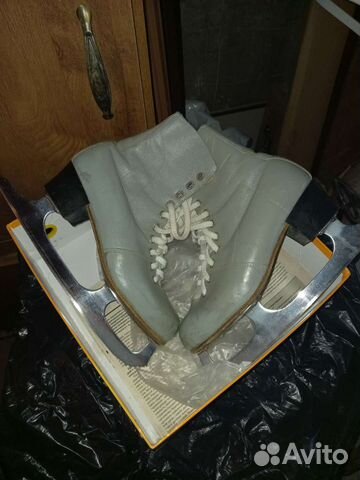 Коньки женские б.у