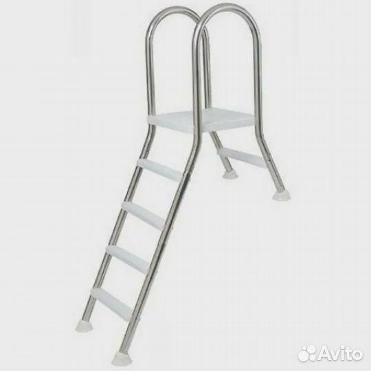 Лестница алюминиевая в бассейн