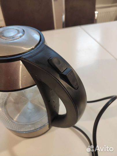 Чайник Polaris