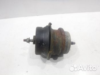 Подушка двигателя