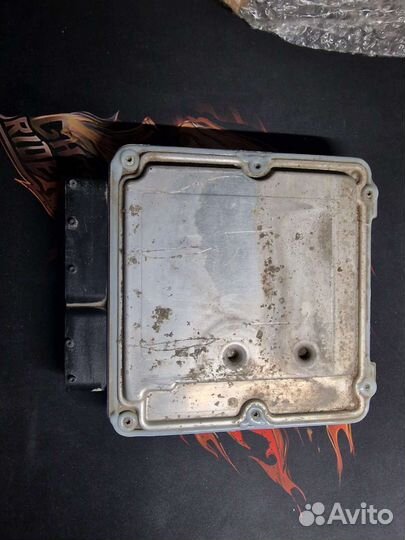 Блок управления двигателем Passat 3.2