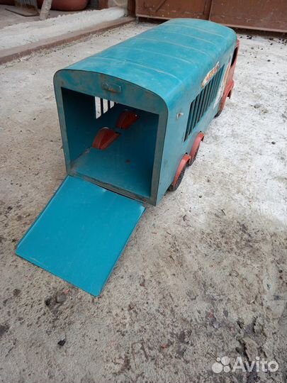 Советский фургон цирк