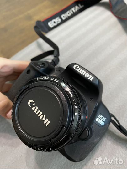 Цифровой фотоаппарат Canon EOS 650D