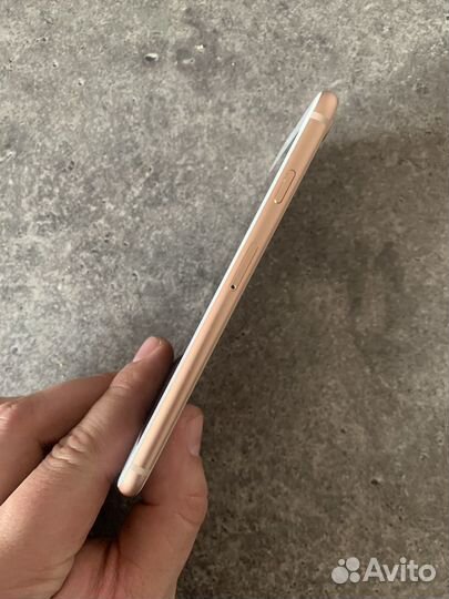 iPhone 8, 64 ГБ