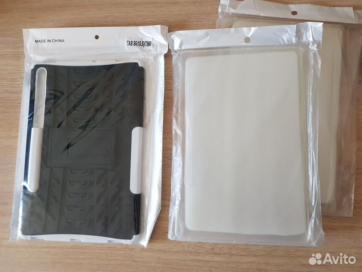 Чехлы для планшета Samsung 10,5