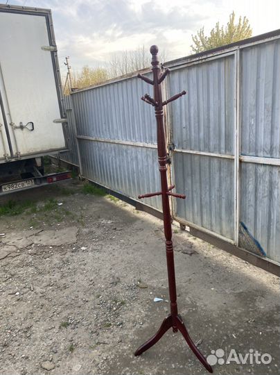 Вешалка напольная