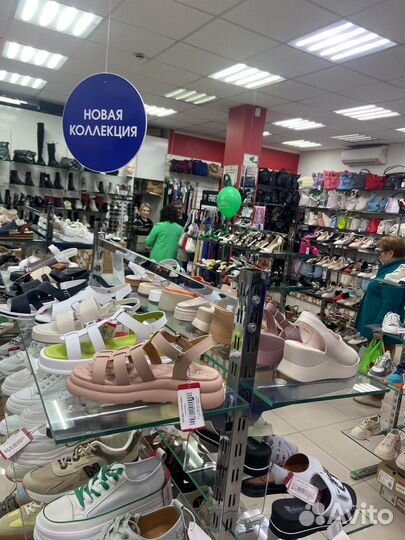 Продавец консультант в обувной магазин