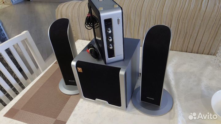 Колонки для компьютера Microlab