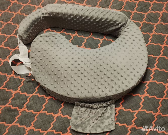 Б/у подушка для кормления
