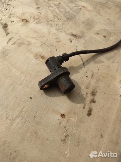 Датчик ABS передний Toyota Corolla Spacio (zze124